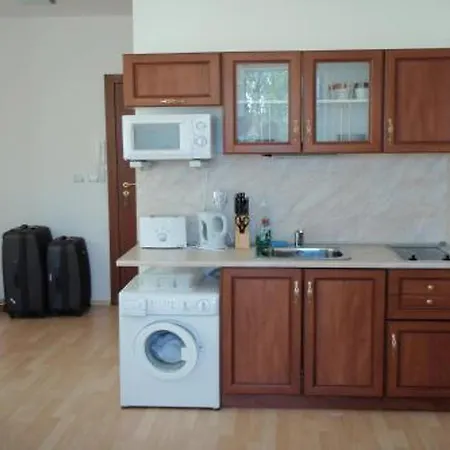 Stella Polaris Complex Aparthotel 3*