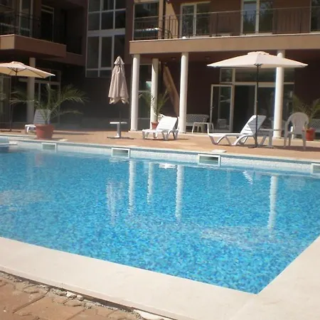 Stella Polaris Complex Aparthotel 3*