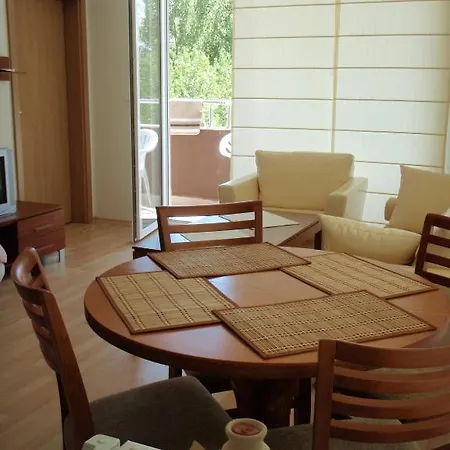 Stella Polaris Complex